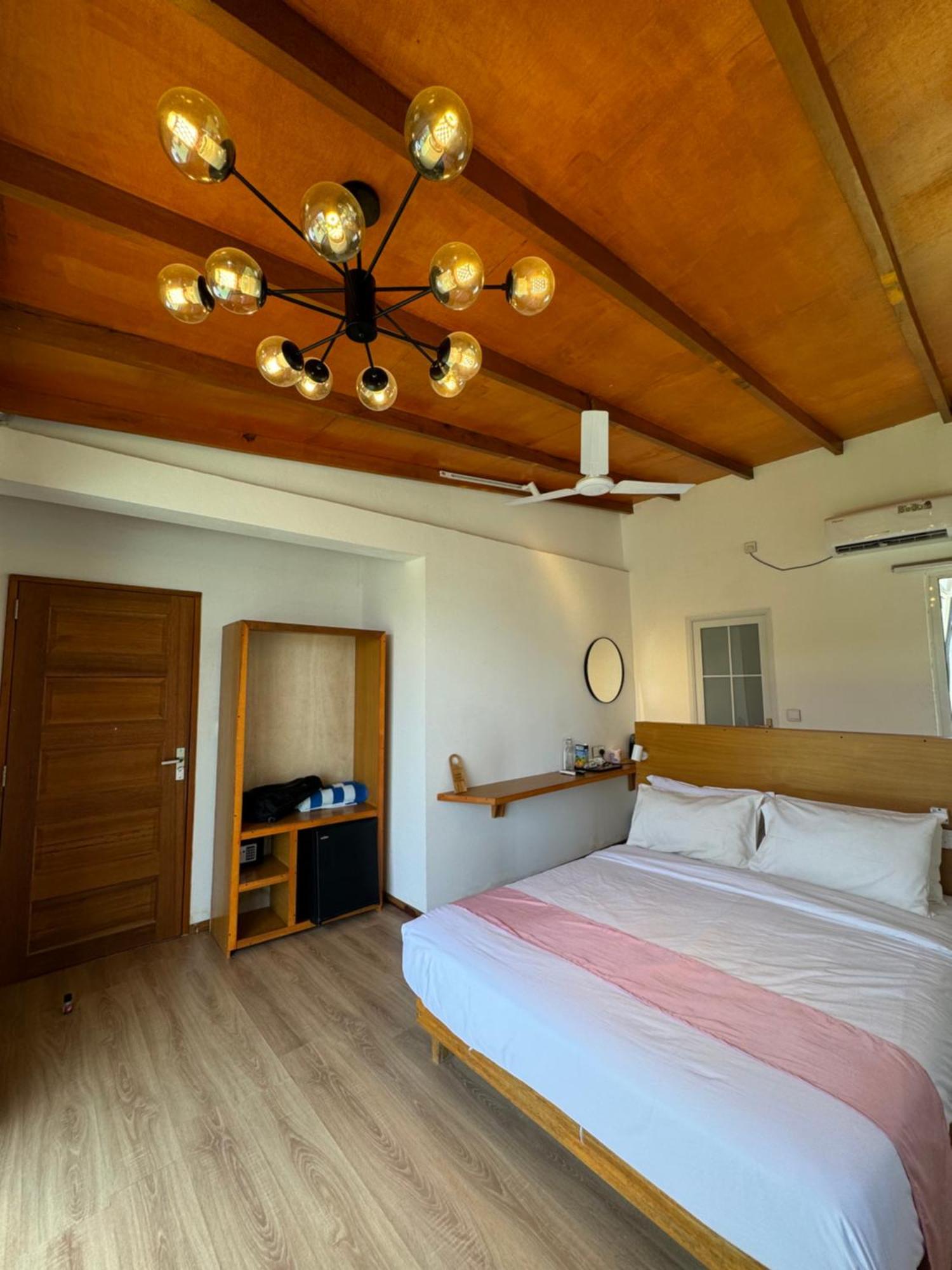 Pearlshine Retreat Maldives Hotel Gulhi Exterior photo